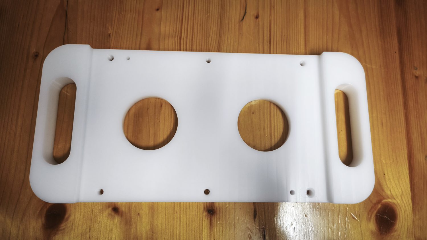 Pressform der Hamburgerpresse aus weissem POM Material